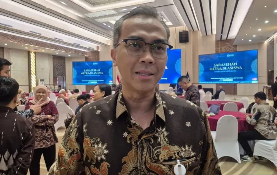 Kemdiktisaintek Pastikan Perubahan Desil Tak Otomatis Gugurkan Penerima KIP Kuliah