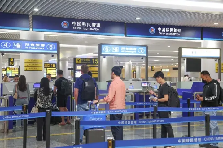 China Memperketat Aturan Keluar-Masuk, Pelanggar Terancam Larangan Perjalanan hingga Tiga Tahun