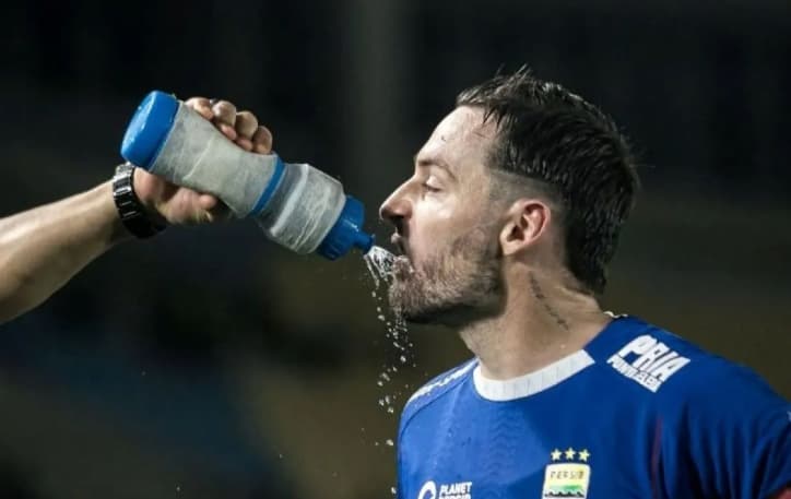 Marc Klok Pastikan Persib Bandung Siap Tempur Hadapi FC Seoul di ACL II