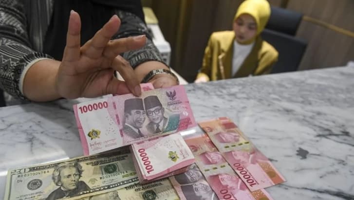 Rupiah Melemah 36 Poin ke Rp17.730 per Dolar AS pada Perdagangan Rabu