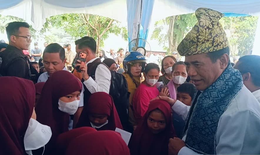 Kementan Tambah Bantuan Pertanian untuk 20.200 Hektare Lahan di Riau, Kelapa dan Padi Jadi Sasaran