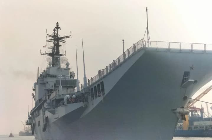 Kapal Induk Giuseppe Garibaldi Tiba di Jakarta, Dua Kapal Perang TNI AL Mengawal Perjalanan