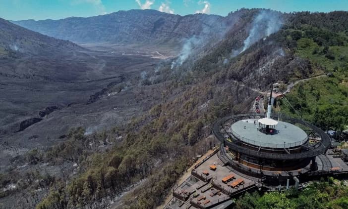 Kemenpar Mendorong Pengelola Bromo Memperketat SOP dan Membatasi Kunjungan untuk Mencegah Kebakaran