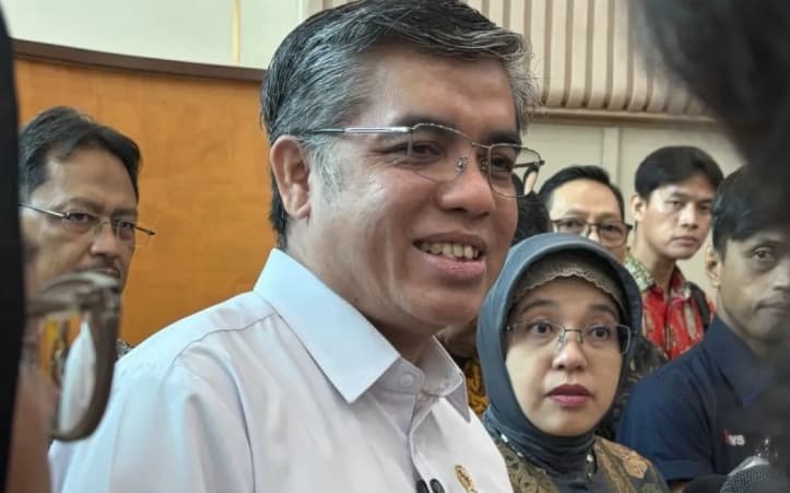 Menaker Sebut Formula Kenaikan Upah Minimum 2027 Menunggu Hasil RUU Pelindungan Ketenagakerjaan