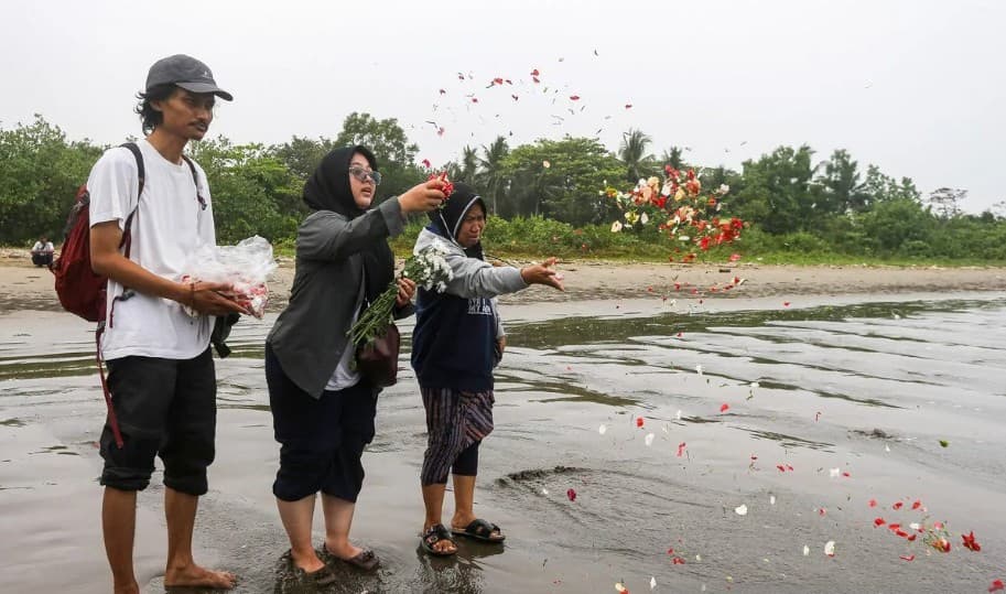 Hasan Nasbi Hormati Dedikasi Lima Jurnalis yang Hilang Saat Meliput Erupsi Gunung Anak Krakatau