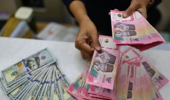 Rupiah Dipengaruhi Sinyal Hawkish The Fed, Diproyeksikan Bergerak di Rp17.700-Rp17.850 per Dolar AS