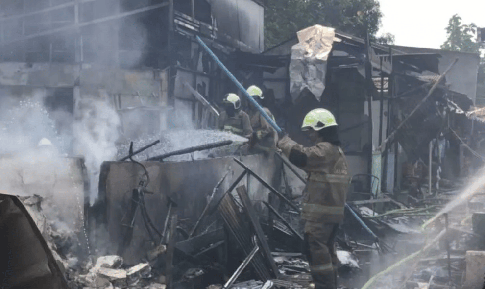 Jakarta Diwarnai Razia Lapas hingga Festival Bahari, Kebakaran Rumah di Cakung Libatkan 40 Personel
