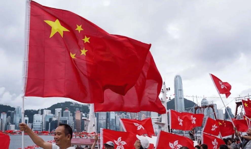 Tung Chee-hwa Dimakamkan Secara Kenegaraan, Tokoh Politik dan Bisnis Hong Kong Beri Penghormatan Terakhir