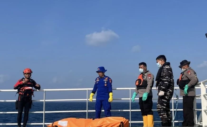 Tim Penyelam BSG Kembali Menemukan Korban KM Virgo Transport 8, Total 13 Orang Meninggal