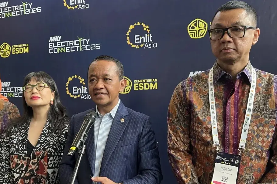 Bahlil Pangkas Birokrasi dan Tender untuk Percepat Pembangunan PLTS 100 GW