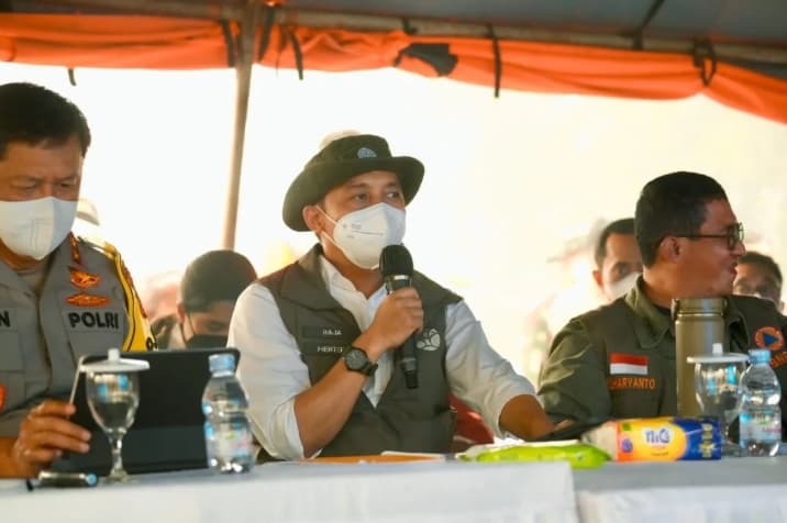 Menhut Raja Juli Antoni Cabut Izin Lima Perusahaan terkait Karhutla di Kalimantan