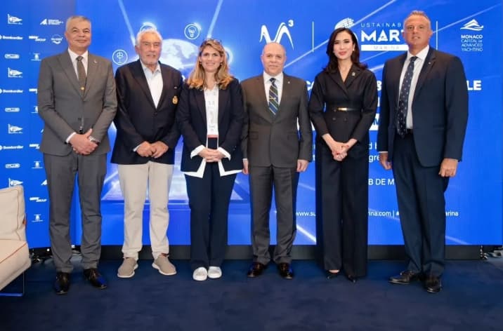 Menpar Ajak Investor Global Garap Marina dan Potensi Besar Wisata Bahari Indonesia