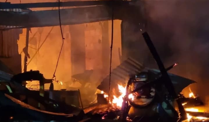 Kerugian Kebakaran 18 Rumah di Kebayoran Lama Ditaksir Capai Rp1,2 Miliar