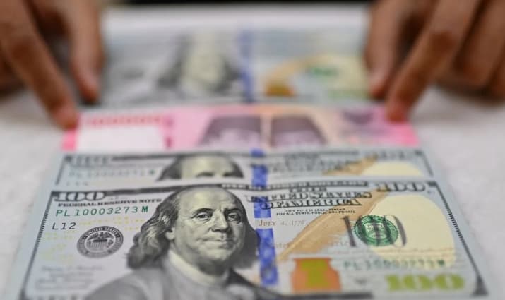 Rupiah Menguat 27 Poin pada Rabu Pagi, Dibuka Rp17.857 per Dolar AS