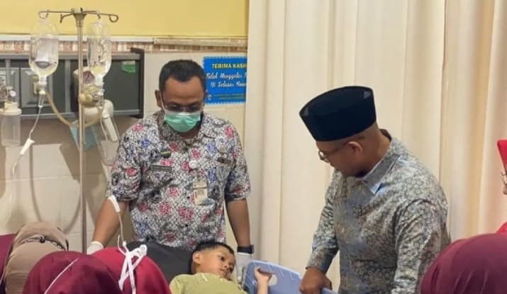 Pemkab Batang Jamin Biaya Pengobatan Korban Dugaan Keracunan MBG yang Capai Sekitar 300 Orang