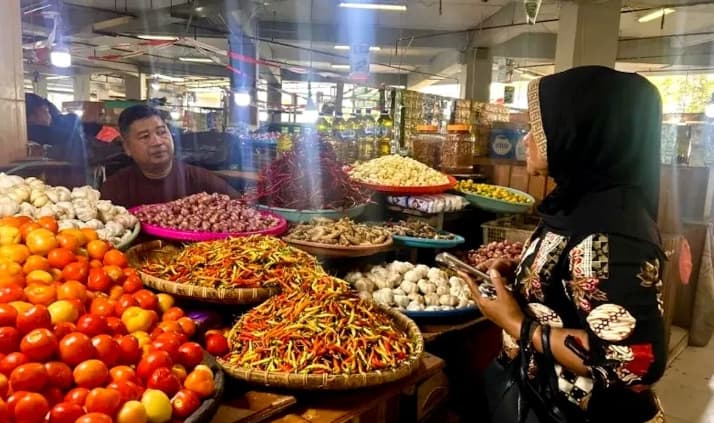 PIHPS Mencatat Cabai Rawit Merah Rp99.250 per Kilogram dan Telur Ayam Rp31.950