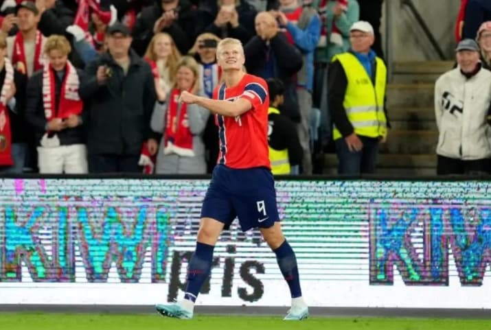 Erling Haaland Borong Dua Gol, Norwegia Taklukkan Denmark 3-2 di Nations League