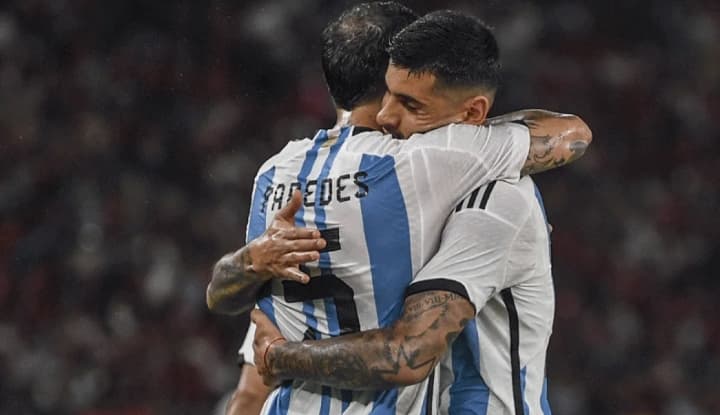 Lionel Scaloni Tunjuk Cristian Romero Jadi Kapten Argentina Setelah Lionel Messi Pensiun