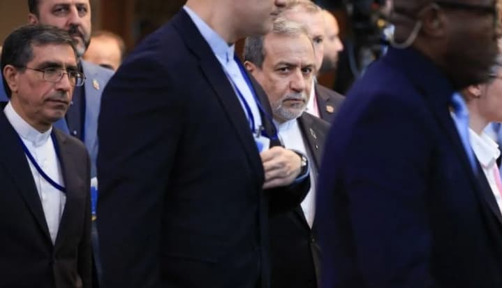 Iran Siap Buka Selat Hormuz dalam Sepekan jika AS Menerima Usulan melalui Qatar