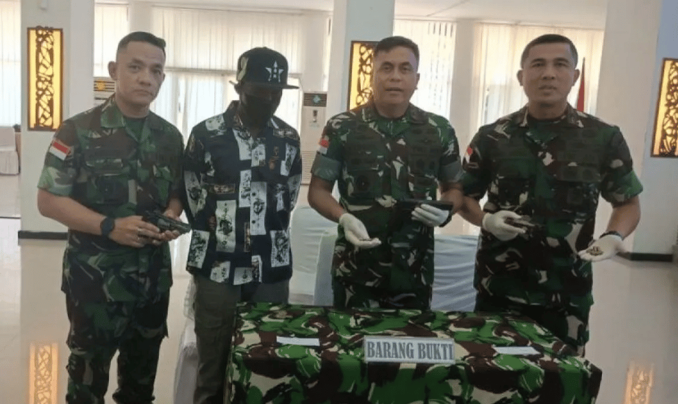 Lima Anggota KKB Kembali dari Papua Nugini dan Serahkan Tiga Senjata Api