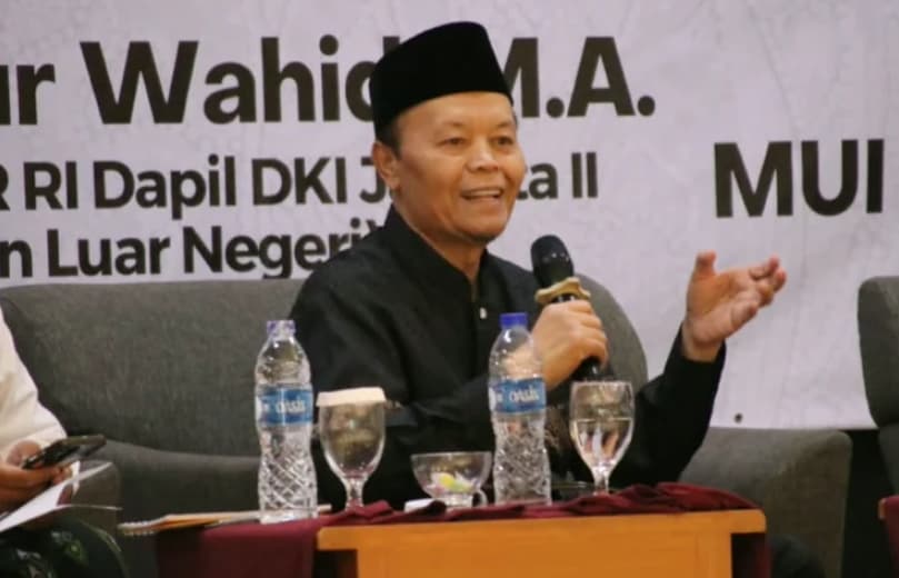 Hidayat Nur Wahid Dorong Wajib Belajar Gratis 13 Tahun Berlaku Adil bagi Sekolah Keagamaan