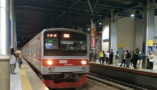 MTI Nilai KAI Berpengalaman Gunakan KRL Bekas Jepang untuk Penuhi Kebutuhan Mendesak