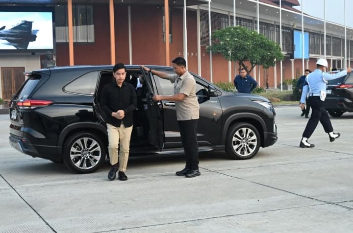 Gibran Bertolak ke Batang untuk Pastikan Penanganan Korban Dugaan Keracunan Makanan