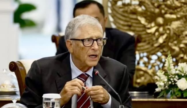 Bill Gates Soroti Bahaya AI Tanpa Perlindungan, Waspadai Bioterorisme hingga Penipuan Finansial