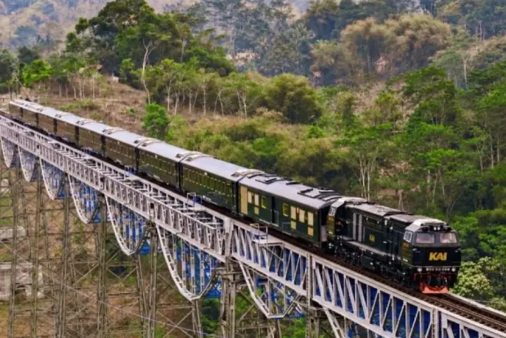 KAI Luncurkan Nusantara Explorer, Kereta Wisata Premium Berkapasitas 91 Penumpang