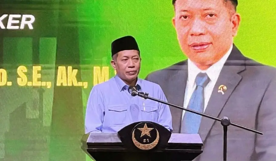 Menkop Ferry Menyebut Simpanan Masyarakat di Koperasi Akan Dijamin LPS