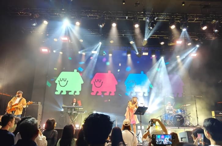 Mocca Tuntaskan Tur Empat Kota di Tiongkok, KJRI Guangzhou Dorong Musik Indonesia Tembus Pasar China