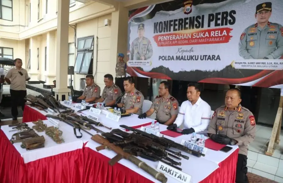 Warga Serahkan 32 Senjata Api Ilegal ke Polda Maluku Utara, Polisi Amankan 358 Butir Amunisi