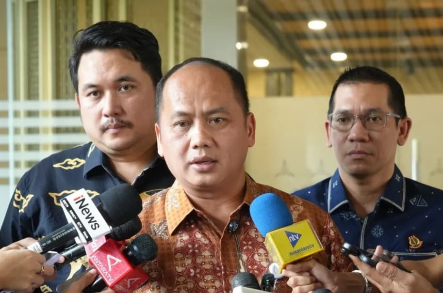 Kejagung Menetapkan Lima Tersangka Dugaan Korupsi Pengadaan Motor Listrik MBG Senilai Rp1,2 Triliun