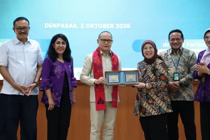 Menteri P2MI Dorong Lulusan Poltekkes Tingkatkan Kompetensi untuk Bersaing di Pasar Kerja Global