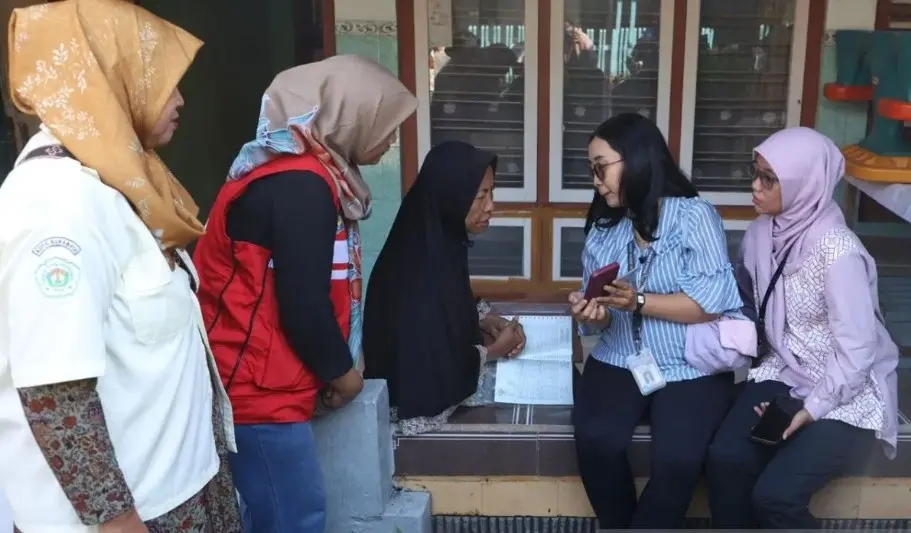 Perlinsos Digital Surabaya Jangkau 1 Juta KK, Pemkot Perketat Verifikasi Data Penerima Bansos