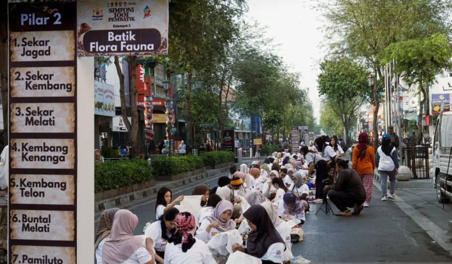 Simfoni 1001 Pembatik Meriahkan Malioboro, Generasi Muda Diajak Cintai Batik Asli Indonesia