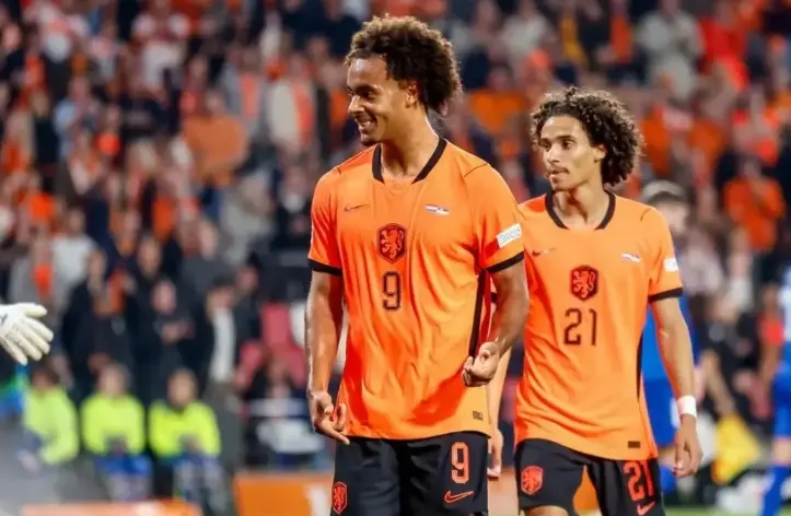 Joshua Zirkzee Jadi Pahlawan, Belanda Taklukkan Serbia 2-1 dan Puncaki Grup A2 Nations League