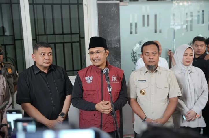 Mensos Saifullah Yusuf Targetkan 50 Persen Penduduk Indonesia Terdata Perlinsos pada 2026