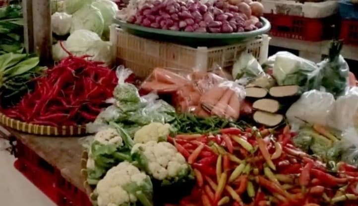 PIHPS Mencatat Cabai Rawit Merah Rp103.250 per Kg, Telur Ayam Ras Rp31.850 per Kg