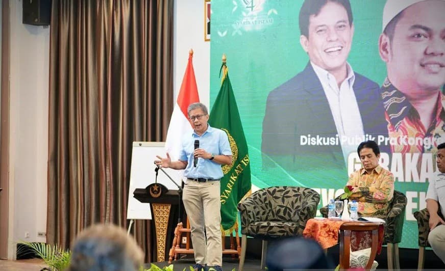 Rocky Gerung Nilai Koperasi Merah Putih Butuh Dukungan Negara agar Jadi Gerakan Ekonomi Rakyat