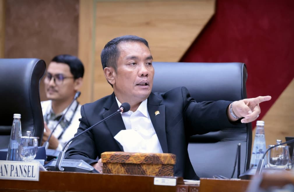 Komisi XI DPR Menetapkan Nyoman Adhi dan Khaidir Abdurrahman sebagai Calon Anggota BPK Terpilih