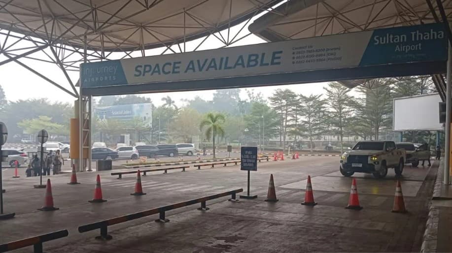Kabut Asap Ganggu Penerbangan di Bandara Sultan Thaha Jambi, Jarak Pandang Turun hingga 800 Meter