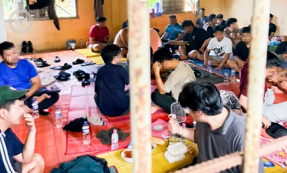 KBRI Phnom Penh Kunjungi 550 WNI yang Ditahan Usai Operasi Judi dan Penipuan Daring di Kamboja