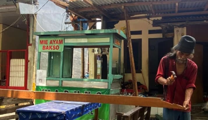 Pedagang Setu Babakan Dukung Penataan Saluran Air, Berharap Tetap Bisa Berjualan Setelah Kawasan Dirapikan
