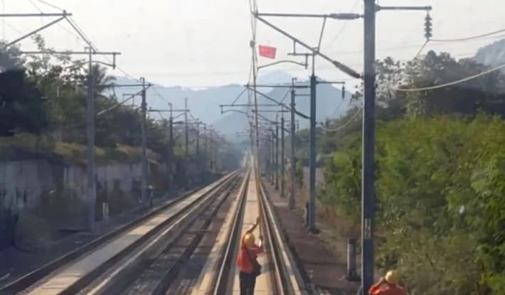 KCIC Catat Gangguan Layang-Layang di Jalur Whoosh Turun 65 Persen, Warga Diimbau Jaga Jarak 3 Kilometer