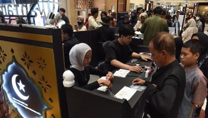 Harga Emas Antam Naik Rp7.000 Jadi Rp2,572 Juta per Gram pada Jumat