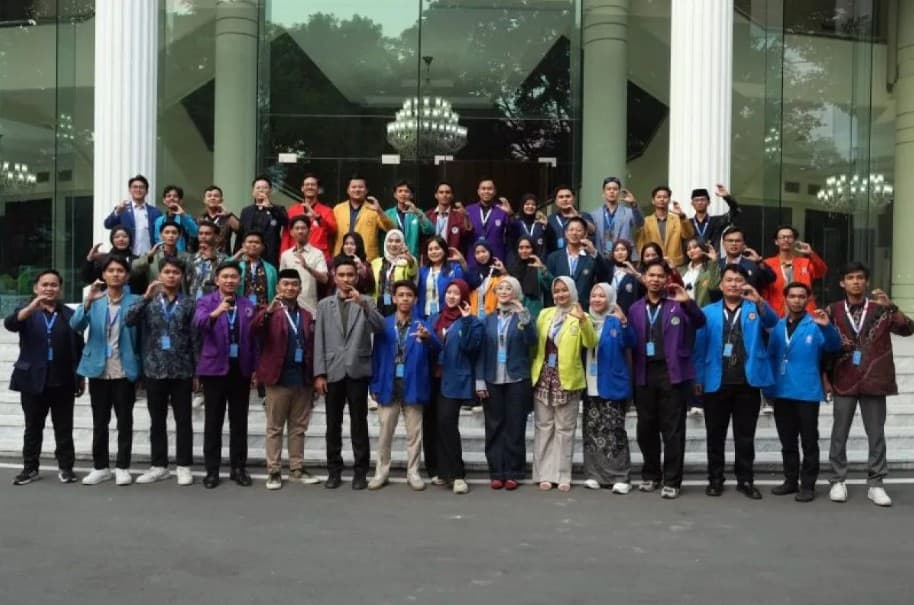 Mahasiswa Sampaikan Aspirasi kepada Kepala Bakom dan Menkop di FLS 2026, Soroti Komunikasi Publik hingga Kebakaran Hutan