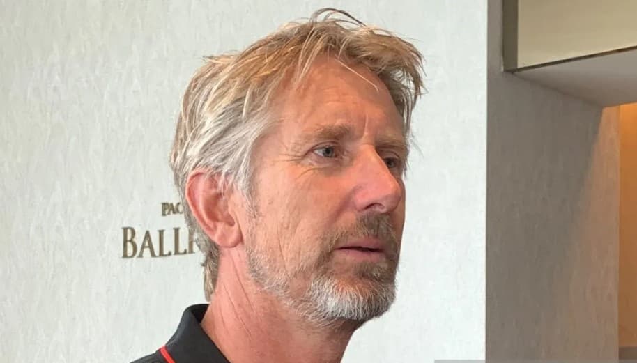 Edwin van der Sar Sebut Maarten Paes Sulit Jadi Kiper Utama Ajax Amsterdam karena Harus Bersaing dengan Ter Stegen