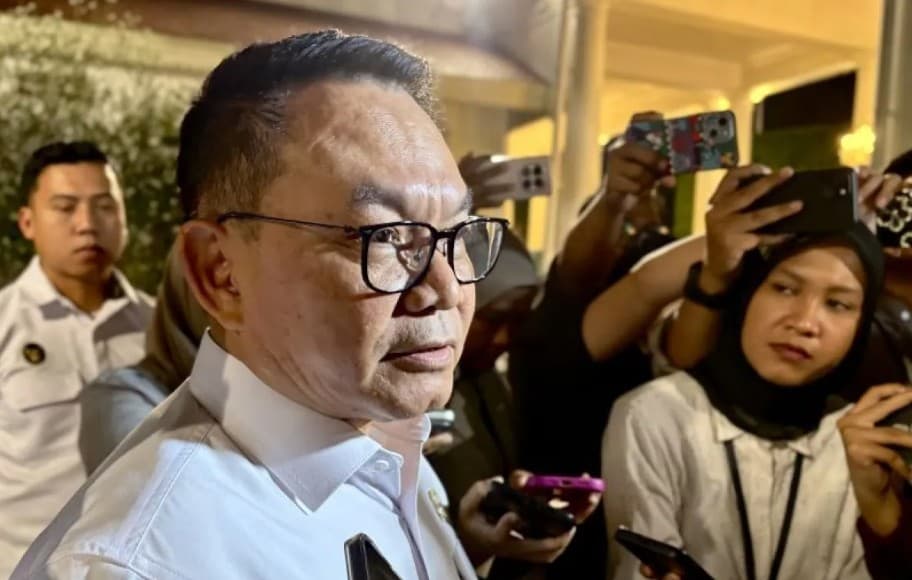 Dudung Pastikan Rotasi Personel TNI-Polri Dalam Tugas Pemadaman Karhutla Kalimantan dan Sumatera untuk Cegah Kelelahan