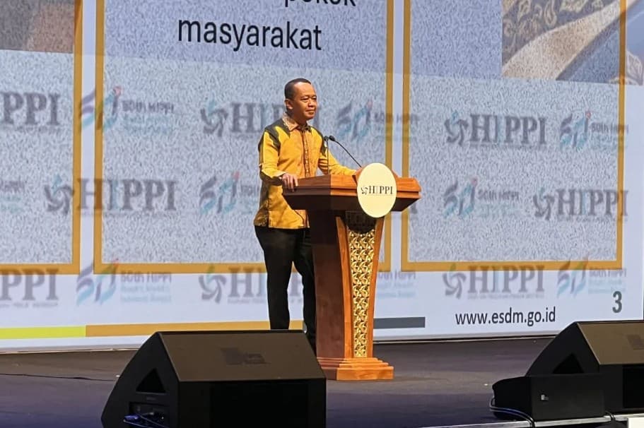 Bahlil Petakan Perkebunan di Jawa, Sumatera, dan Papua untuk Produksi Bioetanol E10, Pemerintah Siapkan Mandatori pada 2027